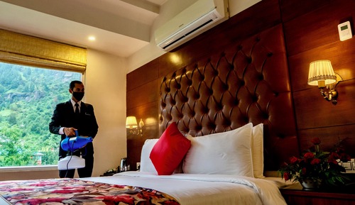 Habitación Royal doble, 1 cama de matrimonio grande, balcón, vistas al río