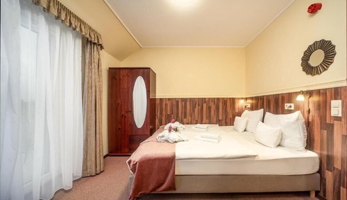 Habitación estándar con 1 cama doble o 2 individuales