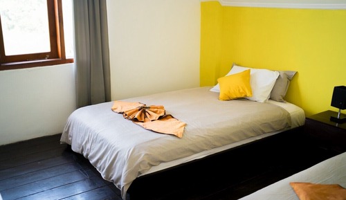 Habitación familiar, no fumadores, vistas al jardín