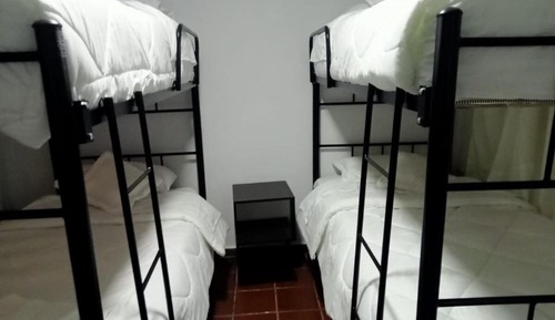 Habitación cuádruple clásica, balcón