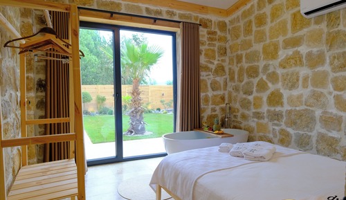 Habitación cuádruple Deluxe, vistas al jardín