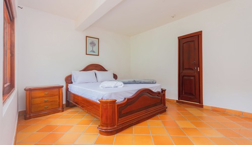 Habitación estándar doble, 1 cama de matrimonio, vistas al jardín