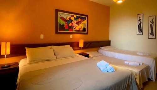 Habitación cuádruple, balcón