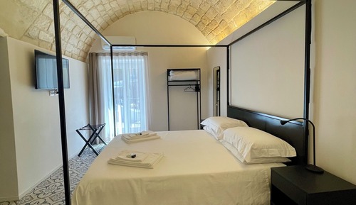 Habitación de lujo con 1 cama doble o 2 individuales, vistas a la colina