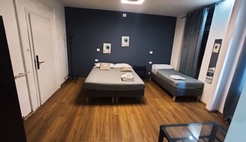 Habitación familiar, balcón, vistas a la ciudad