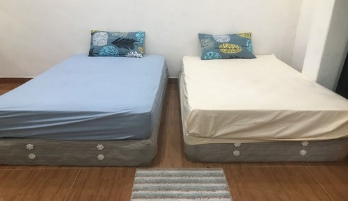 Habitación clásica con 2 camas individuales