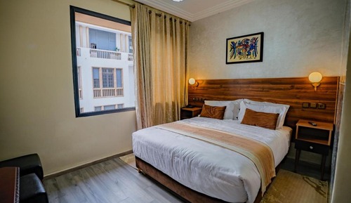 Habitación clásica doble, balcón, vistas a la ciudad