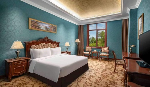 Habitación, 1 cama de matrimonio grande, vistas al jardín