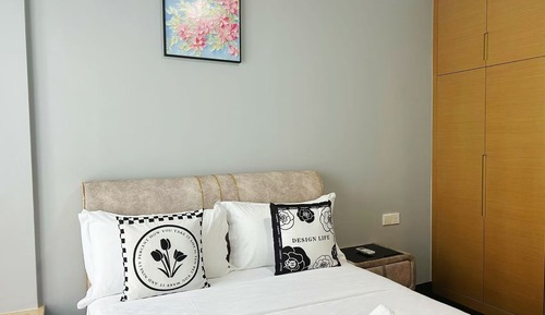 Apartamento de lujo, 2 habitaciones, no fumadores, balcón
