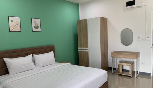 Habitación estándar, 1 cama de matrimonio grande, baño privado