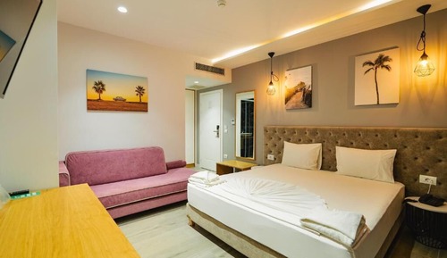 Suite junior, balcón