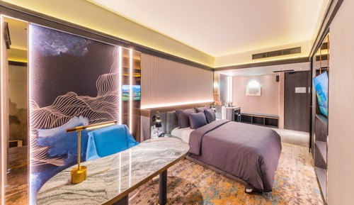 Suite Business, 1 cama de matrimonio grande, no fumadores, balcón