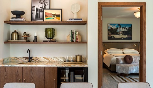 Suite (Thompson)