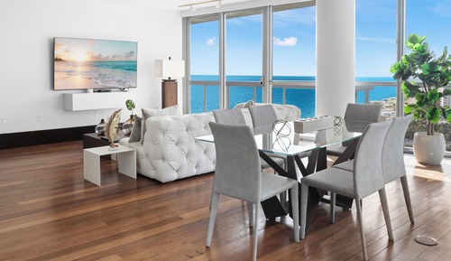 Apartamento de lujo, 2 habitaciones, terraza, vistas al mar