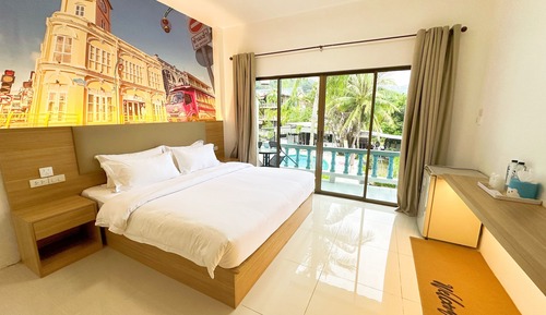 Suite Deluxe, vistas a la piscina