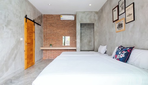 Casa, 3 habitaciones, balcón, vistas a la piscina