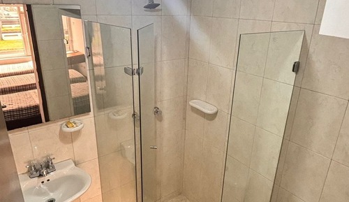 Habitación individual básica, no fumadores, baño privado