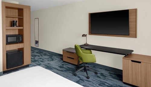Habitación estándar, 1 cama de matrimonio grande (Mobility/Hearing Access, Roll-in Shwr)