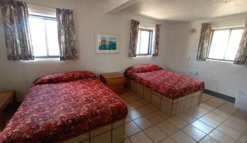 Cabaña estándar, 2 camas de matrimonio, vistas al lago