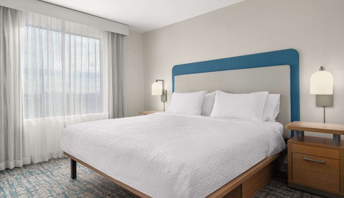 Suite, 1 cama de matrimonio grande, bañera accesible (Mobility & Hearing)