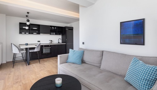 Apartamento superior, balcón