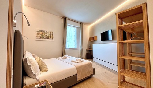 Habitación con 1 cama doble o 2 individuales, baño privado, vistas a la ciudad