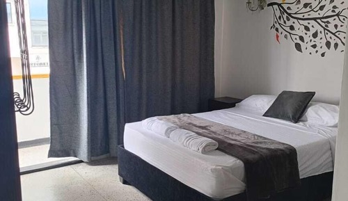 Habitación doble, balcón, vistas a la ciudad