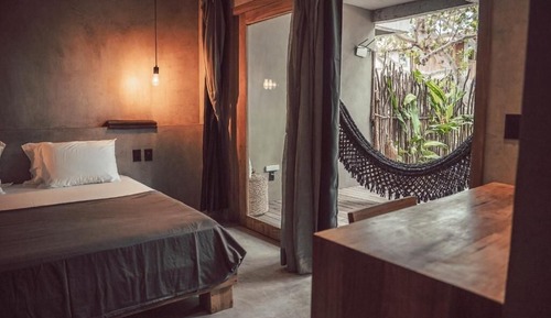 Suite, en la zona del jardín (Q2)