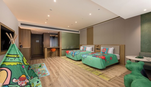 Suite, 1 cama de matrimonio grande, vistas a la montaña (Kids Theme)