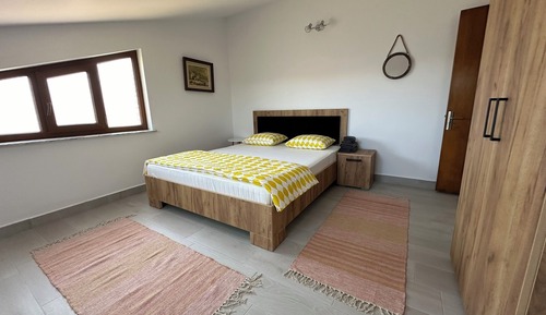Apartamento familiar, vistas al jardín