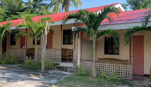 Habitación básica, balcón, vistas al jardín