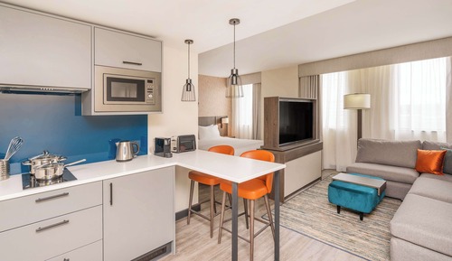 Suite estudio, 1 cama de matrimonio grande, cocina básica