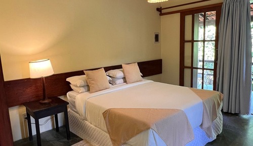 Habitación de lujo con 1 cama doble o 2 individuales, lanai, vistas al jardín