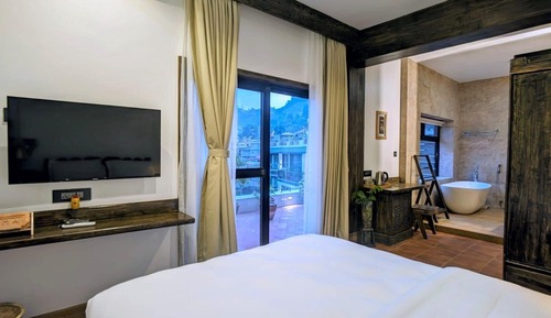 Panoramic Suite