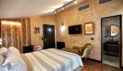 Habitación Deluxe con 1 cama doble o 2 individuales, balcón, vistas al lago