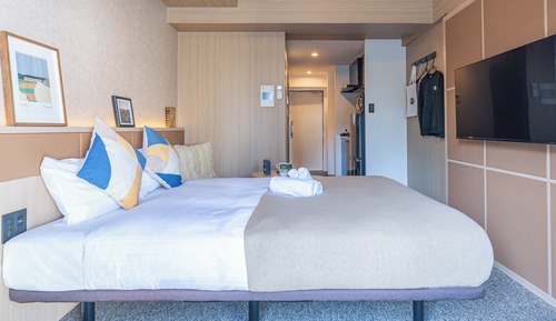 Habitación estándar doble, 1 cama de matrimonio, no fumadores, balcón