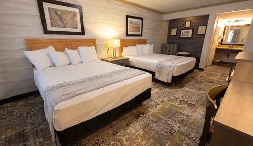 Deluxe Room With 2 Queen Beds