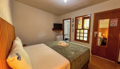 Suite estándar, balcón, vistas al jardín