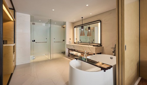 Suite familiar, 2 habitaciones, vistas a la piscina