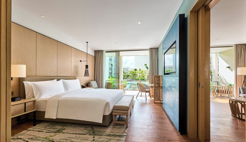 Suite, 1 cama de matrimonio grande, acceso a la piscina