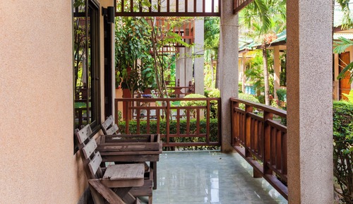 Bungalow tradicional, vistas al jardín