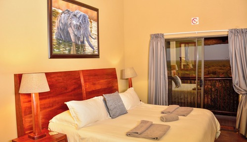 Habitación estándar con 1 cama doble o 2 individuales, vistas al valle