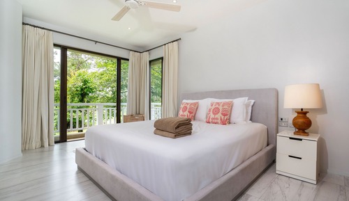 Apartamento exclusivo, balcón, vistas al campo de golf