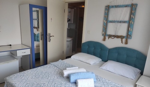 Habitación básica doble, 1 cama individual grande