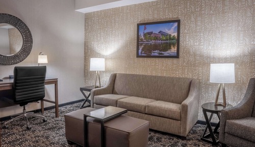 Suite, varias camas, frigorífico y microondas (2 Rooms)