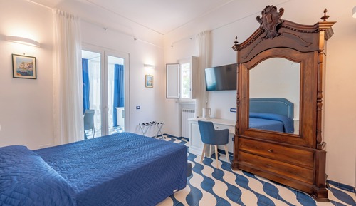 Suite Deluxe, vistas parciales al mar