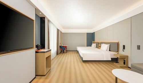 Habitación estándar, varias camas, balcón