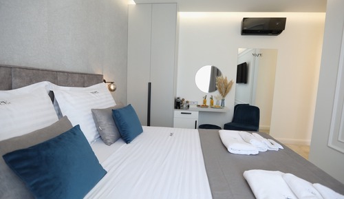 Habitación Deluxe doble, vistas parciales al mar
