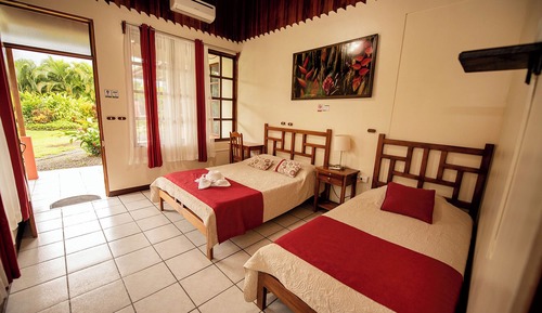 Habitación tradicional, vistas al jardín