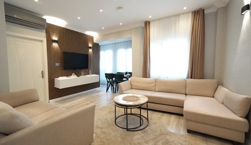 Apartamento Deluxe, 1 habitación, 2 baños, vistas al jardín